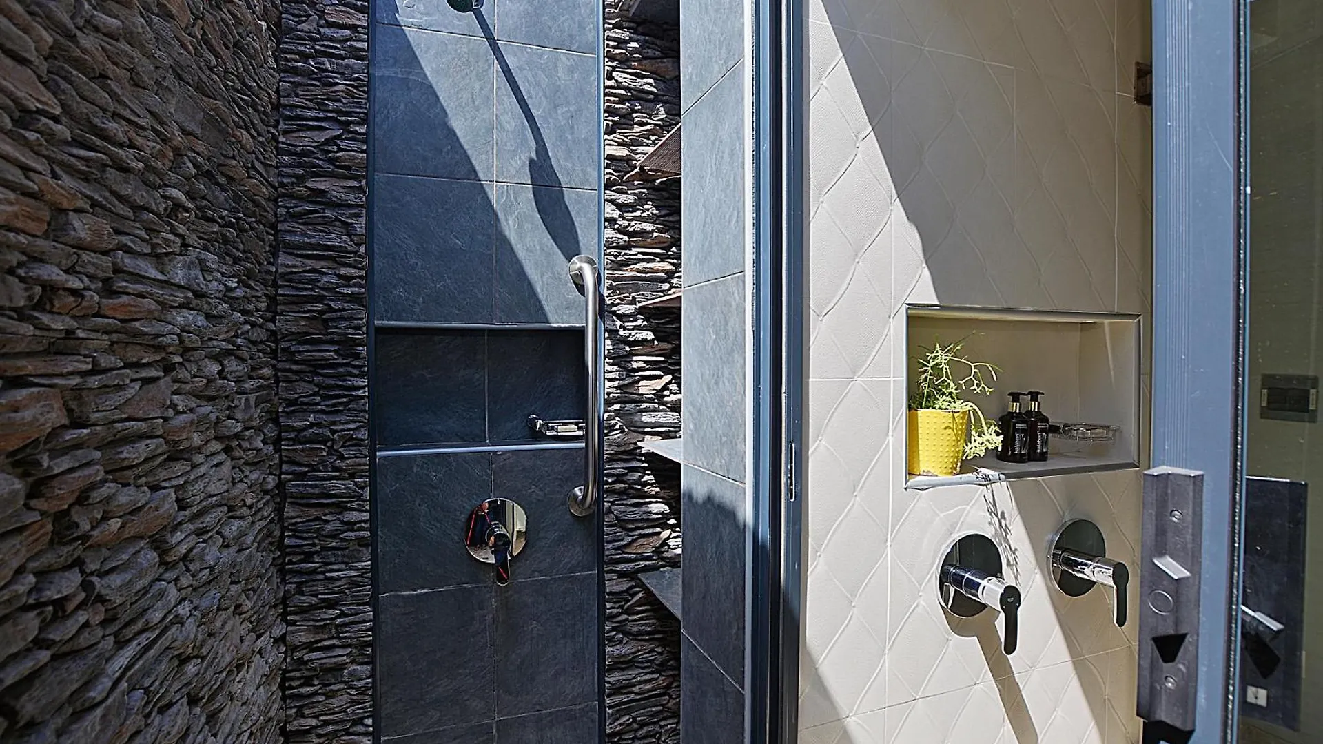 Crown Comfort - Affordable Luxury - Private Heated Pool & Hot Tub Under Roof Le Cap Afrique du Sud