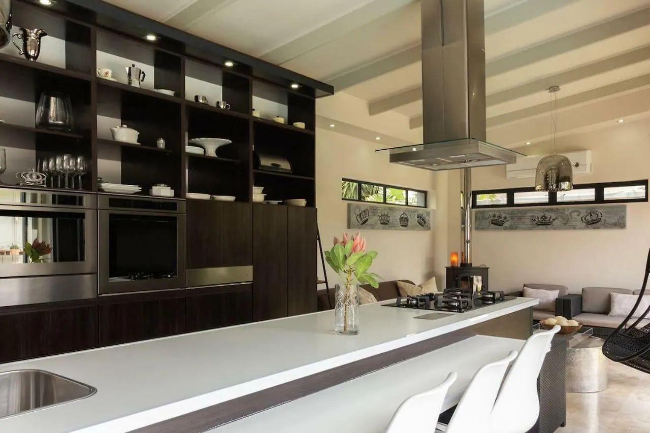 Crown Comfort - Affordable Luxury - Private Heated Pool & Hot Tub Under Roof Le Cap 0*,