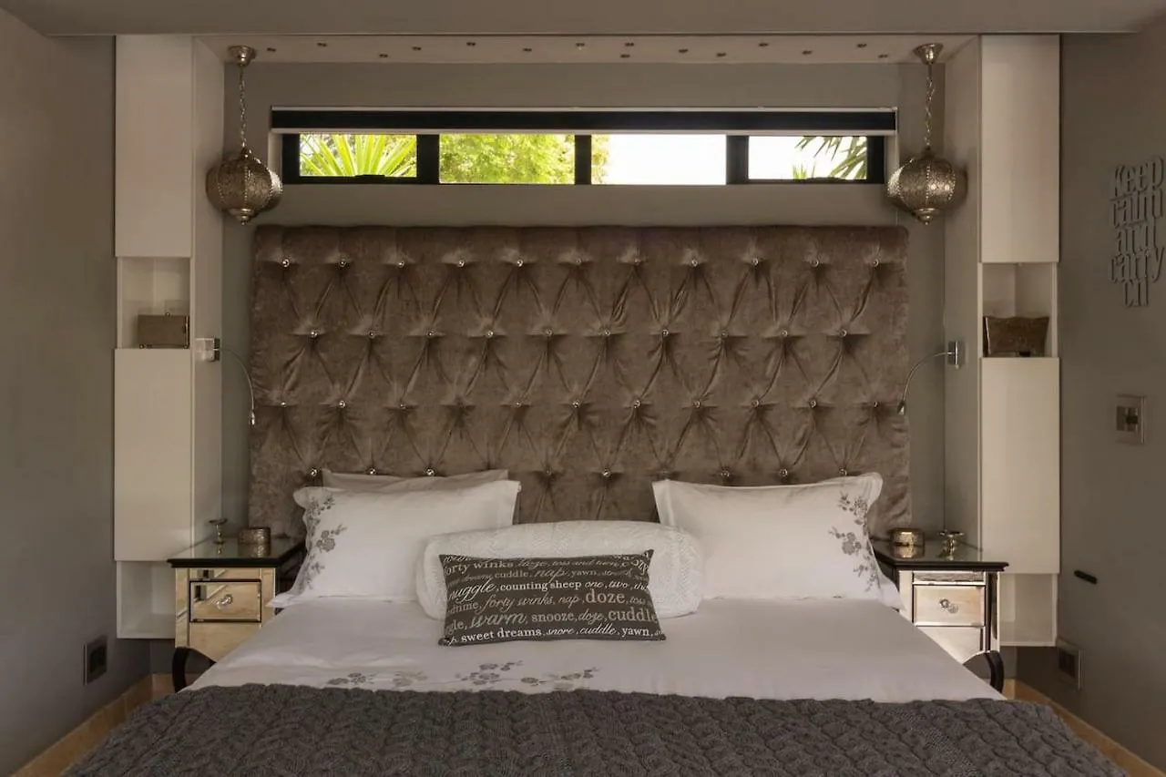 Crown Comfort - Affordable Luxury - Private Heated Pool & Hot Tub Under Roof Le Cap